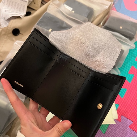 NWT Burberry black leather small wallet - Picture 3 of 6